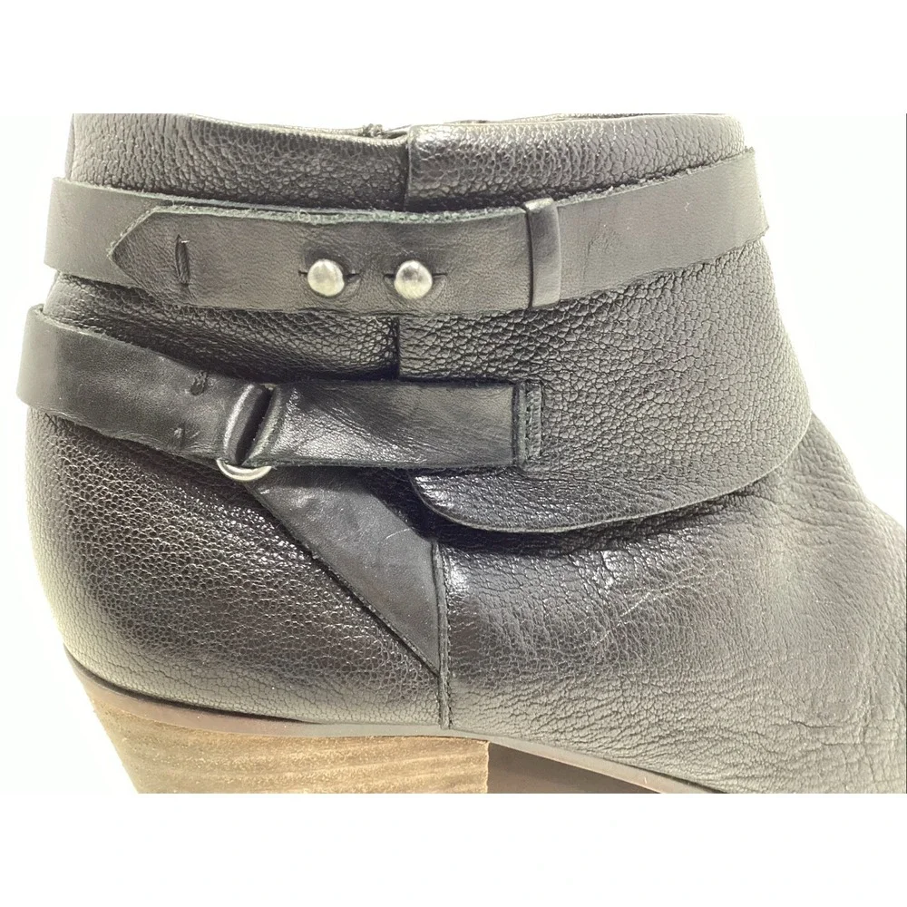 Clarks Spye Comet Ankle Bootie Black Pebbled Leather 1 3/4
